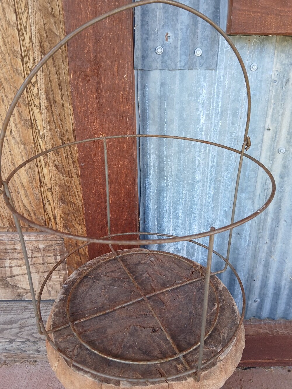 Vintage Rustic Metal Wire Basket Carrier Farmhouse Chic Prairie Cottagecore